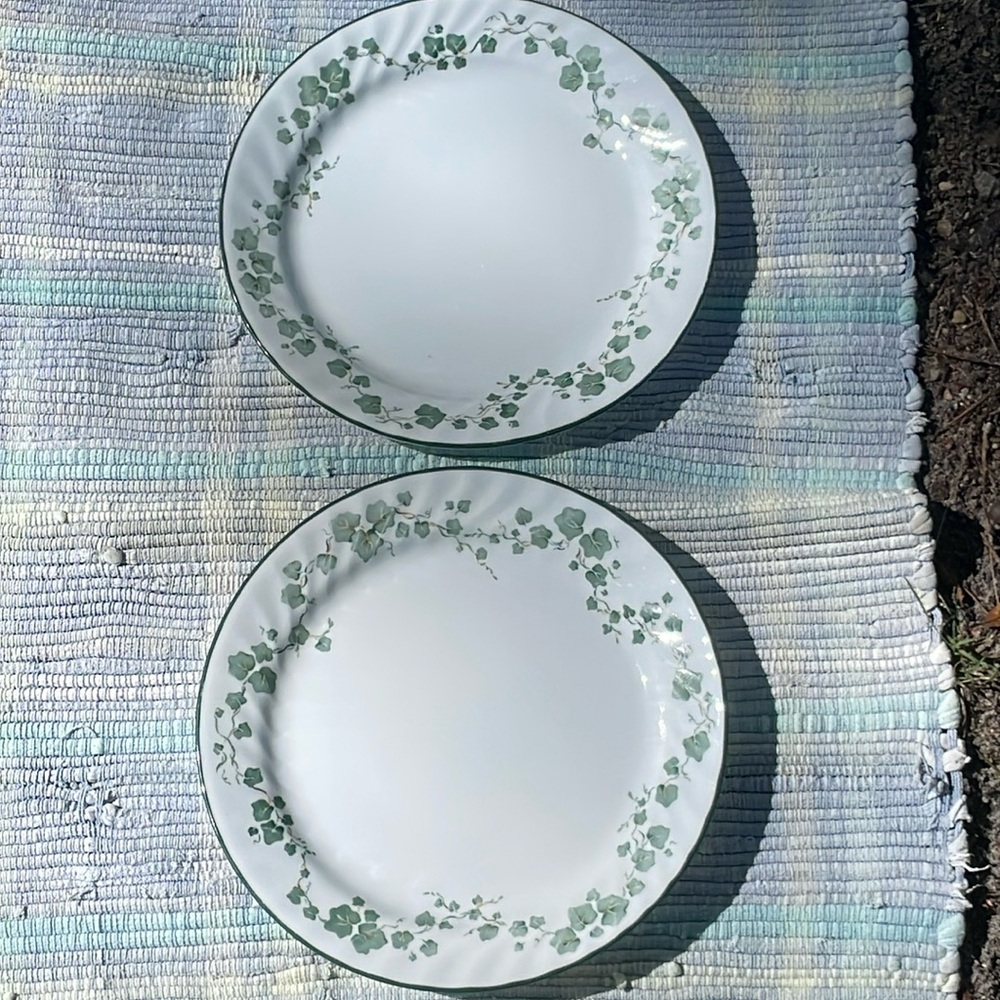 Corelle Callaway Ivy Dinner Plates 10 1/4" (Qty 2) White with Green Ivy